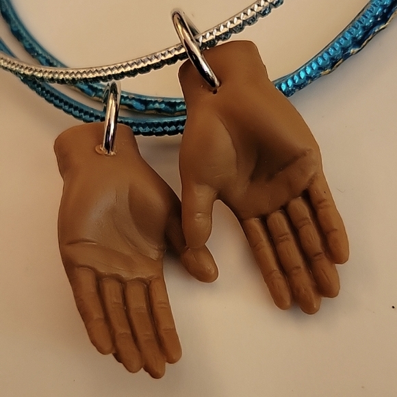 Bracelet Set ๐ซฑ๐ฝ๐ซฒ๐ป๐ซฑ๐ฝ 3 Tiny Hands - Picture 6 of 16